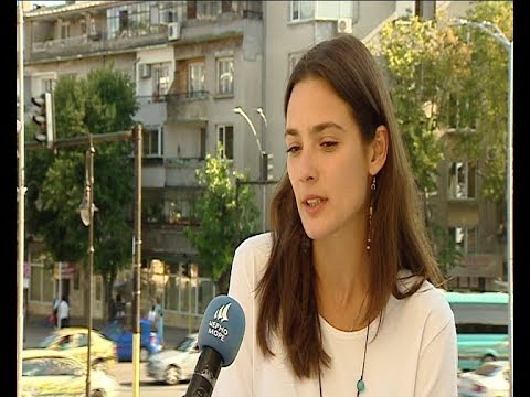 Видео: "Щрихи от утрото" (17.10.2017) - "Минути за култура" -  актрисата Лорина Камбурова