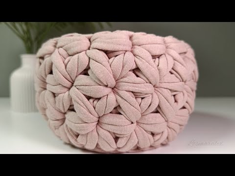 Видео: Корзина вязаная крючком узором "Цветочки" или "Звёздочки"