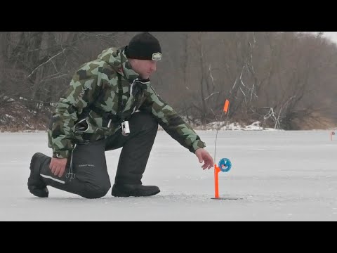 Видео: ОПАСНАЯ РЫБАЛКА В ДИКОМ МЕСТЕ СРЕДИ ПРОМОИН И КОРЯГ. Рыбалка на жерлицы и балансир