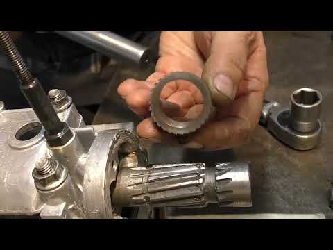 Видео: Часть 2. На одном нет компрессии, в другом-масло,а больше цилиндров нет. Сильный грохот в двигателе