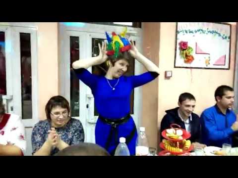 Видео: Шапка крутой конкурс на свадьбе музыкальная шляпа