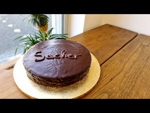 Видео: Cake Sacher, inspired by hotel Sacher | Легендарната торта Сахер по рецептата на хотел Сахер, Виена