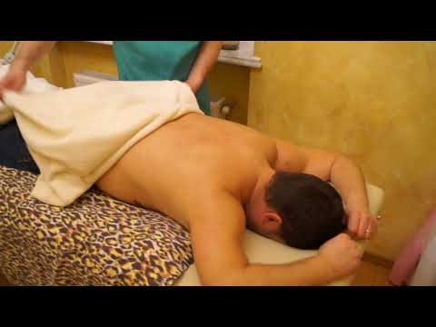 Видео: Массаж спины - мужчина - Back massage - man