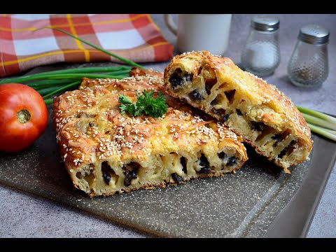 Видео: Беру слоеное тесто и грибы, готовлю шикарный пирог! Вы влюбитесь в эту выпечку!