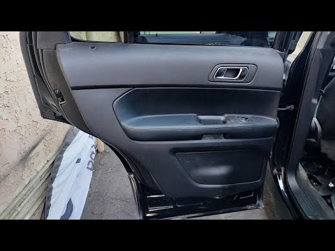 Видео: Задние двери Ford Explorer Police Interceptor не открываются изнутри, часть 1