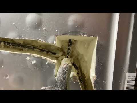Видео: Beko RCNA366K30XB. Утечка в запенке.