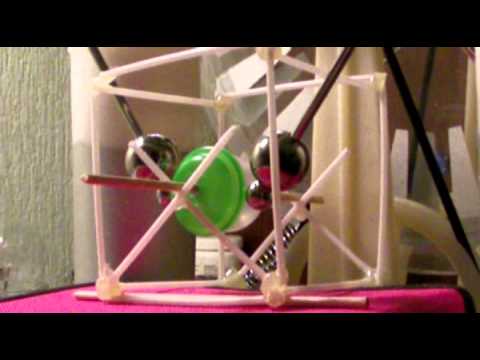 Видео: Электростатический двигатель Литовченко