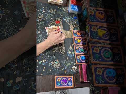 Видео: " Чем вам заняться в ожидании любви" Таро прогноз 