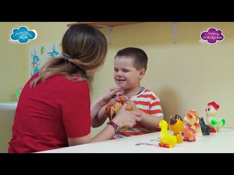 Видео: Вербальная диспраксия при РАС. Логопедическое занятие