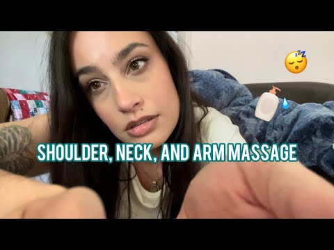 Видео: Быстрый агрессивный АСМР-массаж плеч (лосьон и кольца)