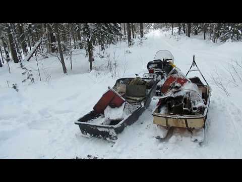 Видео: За металлом на снегоходах