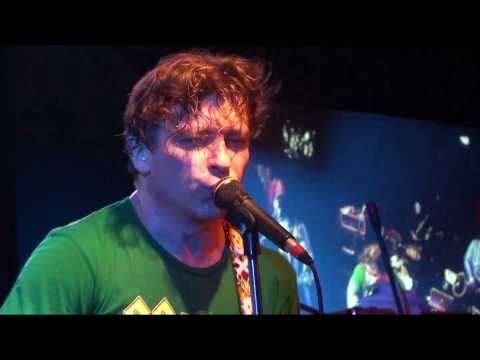 Видео: Би-2 - Черный день / B-2 - Rainy day (16 tons 1/05/2010)