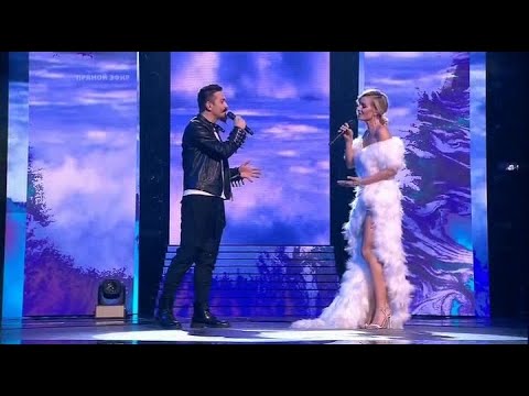 Видео: Полина Гагарина & Ив Набиев - Смотри (Голос VIII)