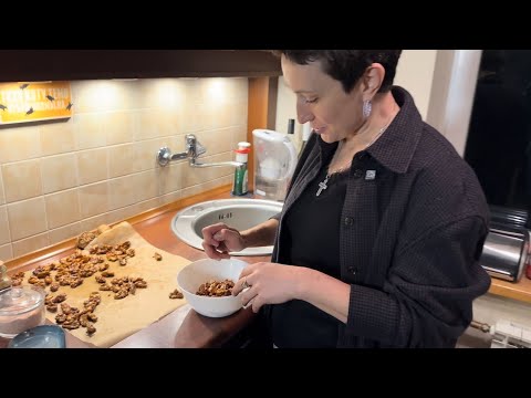 Видео: Карамелізовані горіхи, як на ярмарку 🎄 — просто вдома