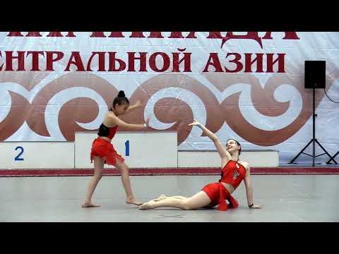 Видео: 18 июля 2022 акробатический танец