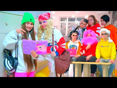 Видео: Dijana ОДЛАЗИ У АМЕРИКУ ЗАУВЕК! Школа Bunny тражи да Диана остане | Школске авантуре Диана Схов