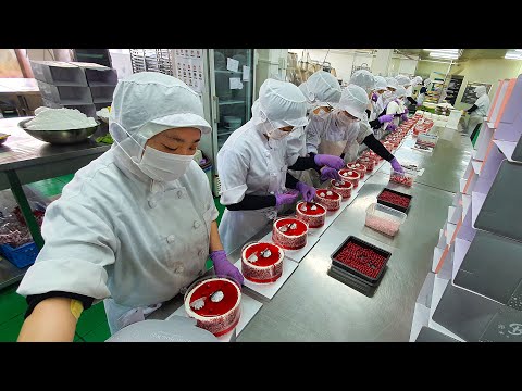 Видео: Счастливого видео! Изготовление 4-х видов торта со свежим кремом / корейская пищевая фабрика