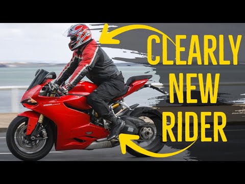 Видео: Как правильно сидеть на мотоцикле