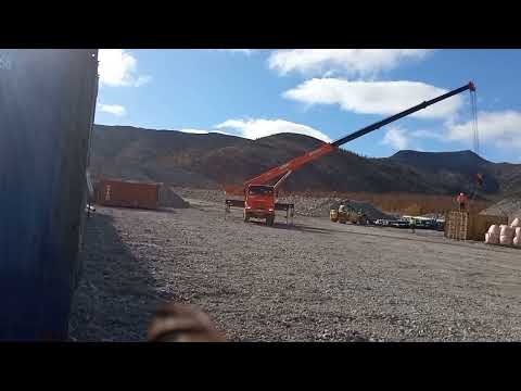 Видео: Так работать нельзя! Когда автокран лень переставить.