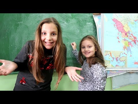 Видео: Бетти ИДЕТ в ШКОЛУ вместо Иры?