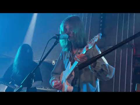 Видео: конец солнечных дней — чёрный кот (live)