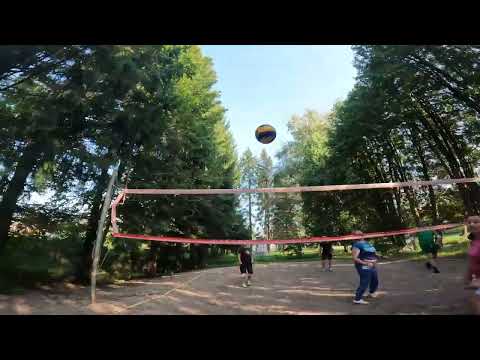 Видео: Волейбол 🏐 от первого лица!) Играем в д. Каменка, чистый воздух, красота!)
