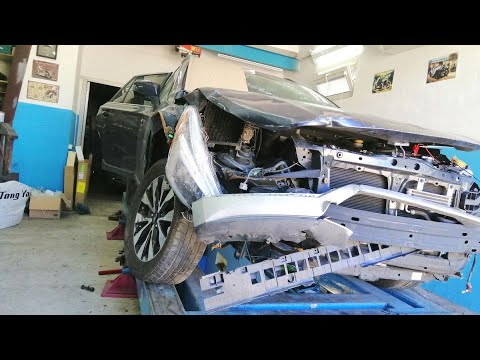 Видео: SUBARU Outback.  Повторный  лобовой удар в замененные лонжероны. Не отпало)