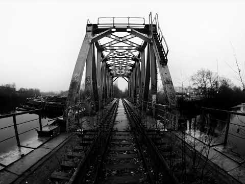 Видео: черное и белое / городской шум