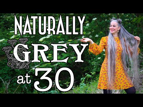 Видео: Каково это — быть полностью седым в 30 лет ✨ Естественная седина с 13 лет