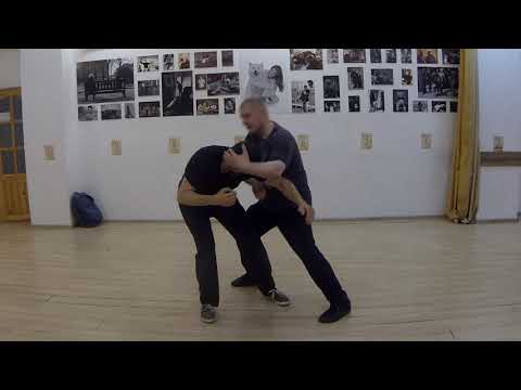 Видео: Контратака от прямого и бокового удара рукой