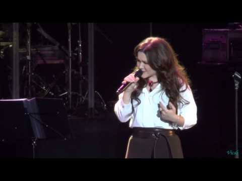 Видео: Дина Гарипова в "Crocus City Hall" 30.10.2014 - Концерт