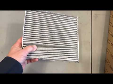 Видео: Инструкции по проверке и замене салонного фильтра Lexus RX350 RX450h 2010–2015 гг.