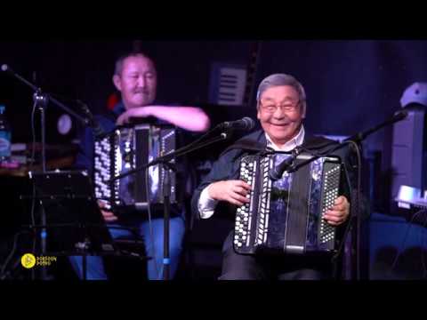 Видео: Уус алдан Түүлээх нэһилиэгин, ырыа айааччыларын айар киэһэтэ