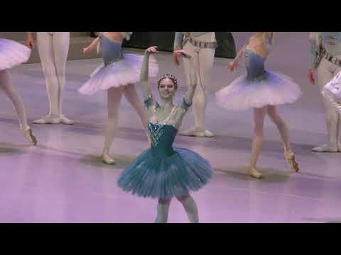 Видео: 23.06.22 Академия им. А.Я.Вагановой в Кремле. С.Валиуллина, Р.Стенюшкин. "Раймонда" - Гран па.