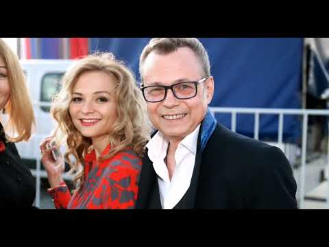 Видео: ЭТОТ РОМАНС. ВЛАДИМИР И МАРУСЯ ЛЁВКИНЫ. КРАСИВАЯ ПЕСНЯ О ЛЮБВИ.
