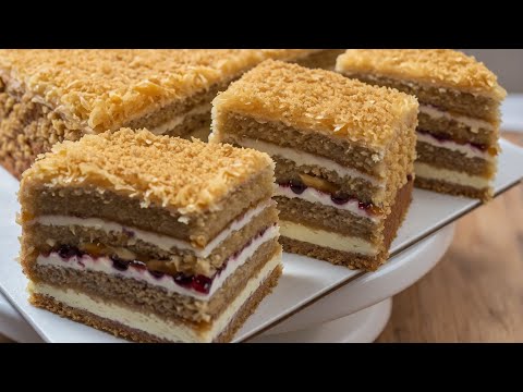 Видео: Медовый торт за 12 минут! Теперь выпекайте коржи только так!