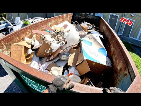 Видео: РЫТЬЕ И УТИЛИЗАЦИЯ В МУСОРНЫХ КОНТЕЙНЕРАХ! - Тяжело работаем в жару!