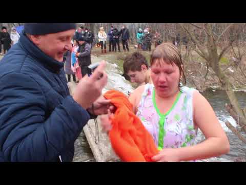 Видео: Пологівські жінки на Водохреще не "пасли задніх"