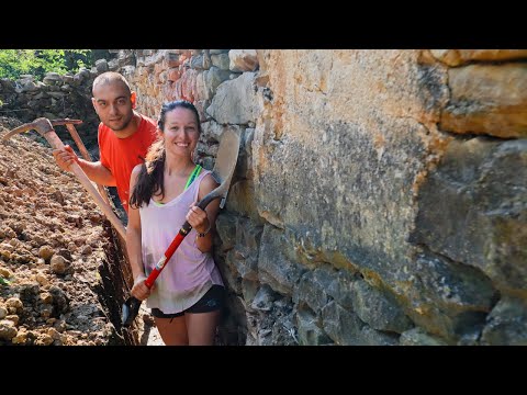 Видео: РЕСТАВРИРАНЕ НА СТАРА КЪЩА: Първи копки за дренажа | ЖИВОТ НА СЕЛО | Boho Soulz