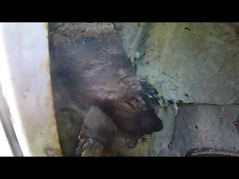 Видео: MB Vito. Демонтаж топливоприемной гофры, сварка левого порога 10#