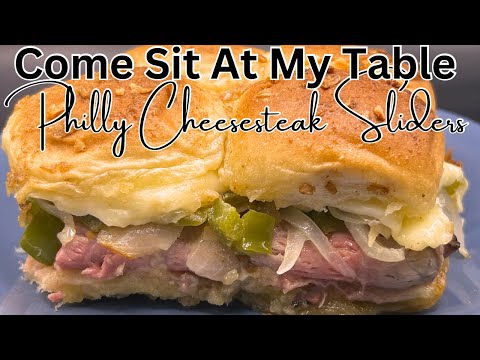 Видео: Филадельфийские чизстейк-слайдеры — приготовьте эти сытные сэндвичи заранее, чтобы удовлетворить ...