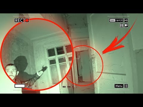 Видео: МЫ ТУТ ТОЧНО НЕ ОДНИ. СТРАННОЕ ДВИЖЕНИЕ ДВЕРИ СНЯТО НА КАМЕРУ