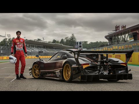 Видео: Pagani Zonda Revolución: Вождение на ровном месте в Имоле - Давиде Чирони (SUBS)