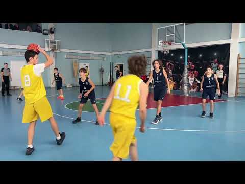 Видео: Чемпіонат Києва 2012 рік, ДЮСШ-3-Ведмеді vs. ДЮСШ-18