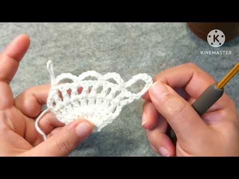 Видео: Как связать очень элегантную треугольную шаль крючком классическим швом.