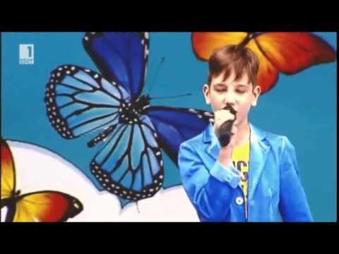 Видео: "НЕВИДИМ" - изпълнение Кристиан Цонев -10 години