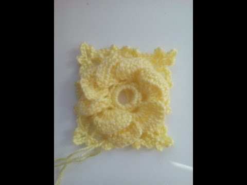 Видео: Квадратный мотив крючком.  Квадратный мотив с цветком.  Вязание для начинающих
