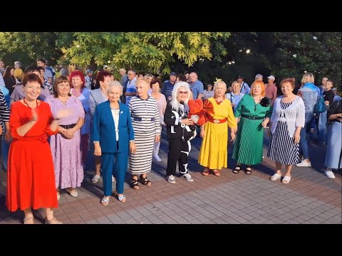 Видео: 10.09.25 - Танцы на Приморском бульваре - Севастополь - День Рождения Аллочки - 2 - Дуэт СеНат