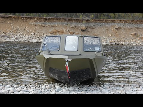 Видео: Небольшой спонтанный обзор катера Гранит 510