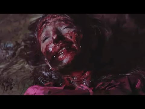 Видео: ЖУТКО КРОВАВЫЙ УЖАСТИК НЕ ДЛЯ СЛАБОНЕРВНЫХ! ОНИ ЗАТОЧЕНЫ В ЛОГОВЕ КРОКОДИЛОВ! СТАЯ КРОКОДИЛОВ